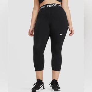 Nike Pro Black Capri Leggings